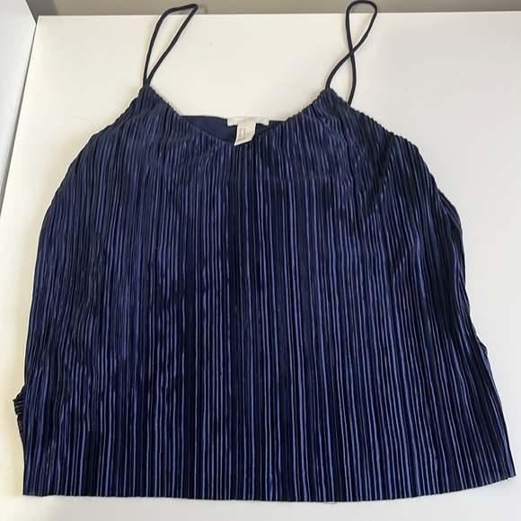 H&M tank top - Picture 1 of 2